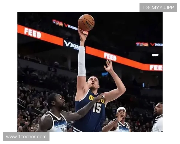 爱德华兹连中三分强攻约基奇森林狼末节两分钟仅落后1分